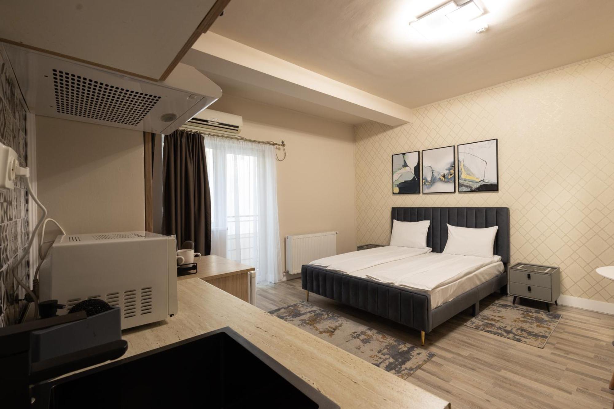 Bonjour Hotel de apartamente 3*